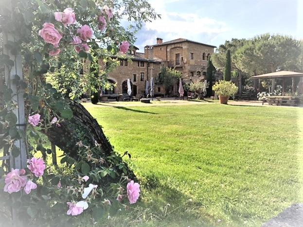 ホテル Domaine De La Ruisseliere Lacenas エクステリア 写真